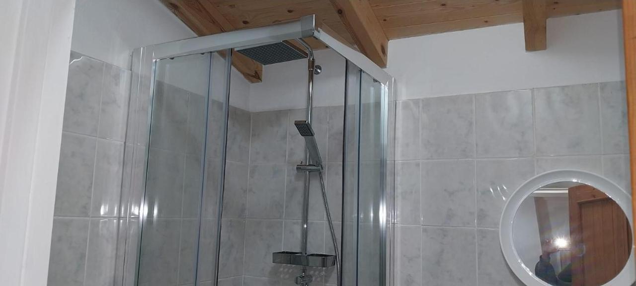 Lovely Studio In Strinilas With Its Own Pool Eksteriør billede